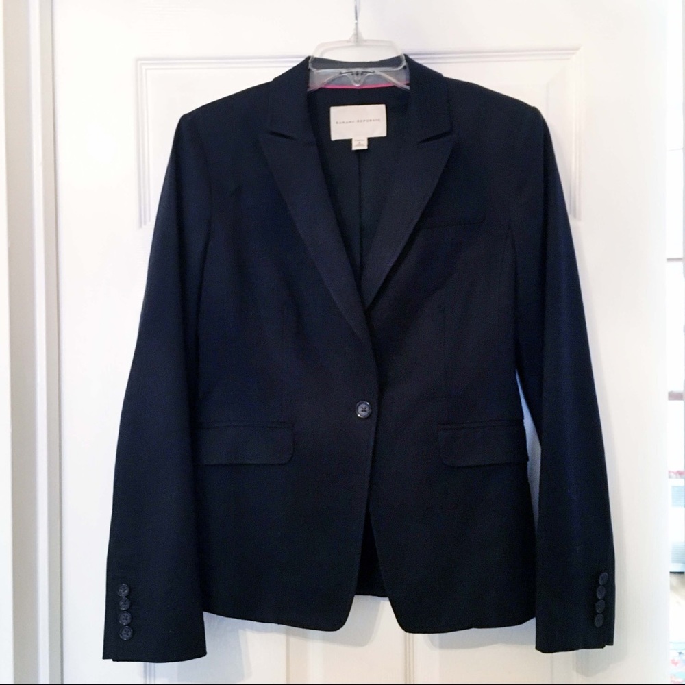 Classic! Black Stretch Blazer